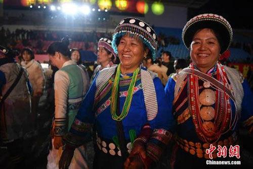 傈僳族小伙吃瓜网,探寻民族风情的独特魅力