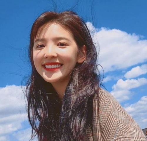 网红明星吃瓜八卦图高清,高清图揭秘娱乐圈幕后风云