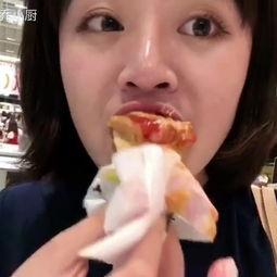 网红母女小乔吃瓜